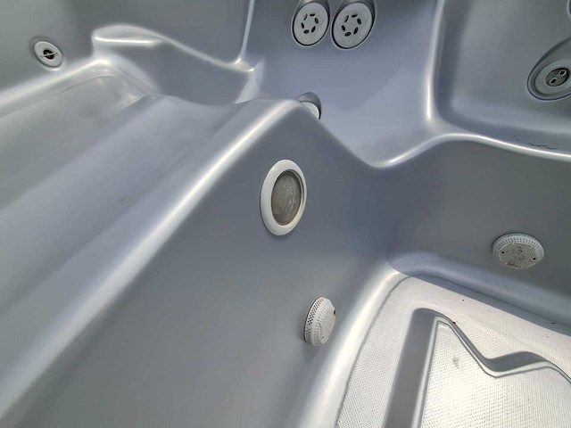 Caldera 6 persoons jacuzzi en buitenspa - afbeelding 24 van  29