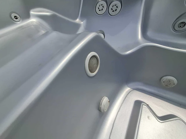 Caldera 6 persoons jacuzzi en buitenspa - afbeelding 24 van  29