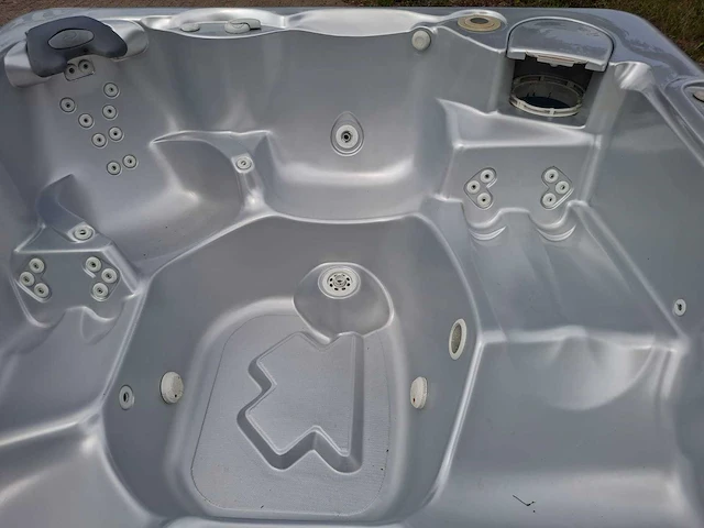 Caldera 6 persoons jacuzzi en buitenspa - afbeelding 4 van  29