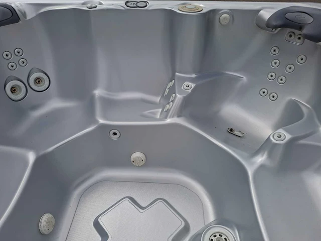 Caldera 6 persoons jacuzzi en buitenspa - afbeelding 10 van  29