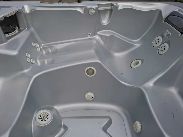 Caldera 6 persoons jacuzzi en buitenspa - afbeelding 3 van  29