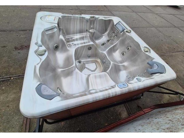 Caldera spa 6 persoons jacuzzi en buitenspa - afbeelding 4 van  21