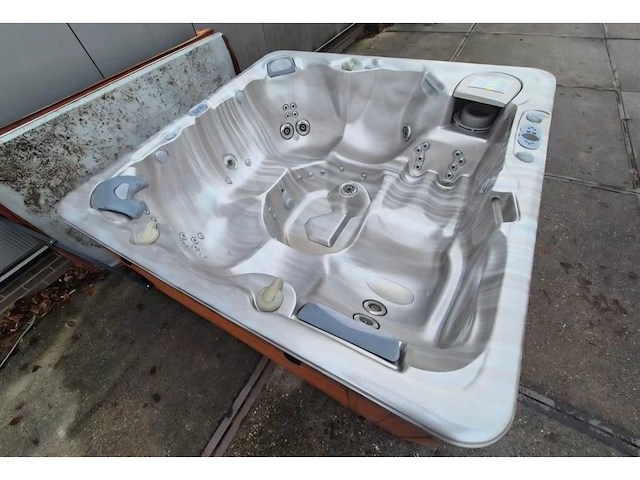 Caldera spa 6 persoons jacuzzi en buitenspa - afbeelding 18 van  21
