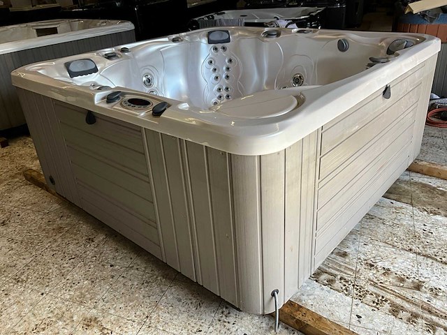 Caldera spas jacuzzi - afbeelding 7 van  14