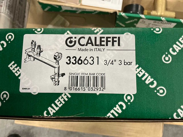 Caleffi expansievatconsole 3/4" incl. expansievat 18l (3x) - afbeelding 7 van  9