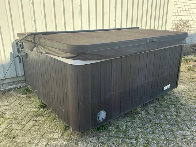 Calefornia cooperage jacuzzi - afbeelding 3 van  8