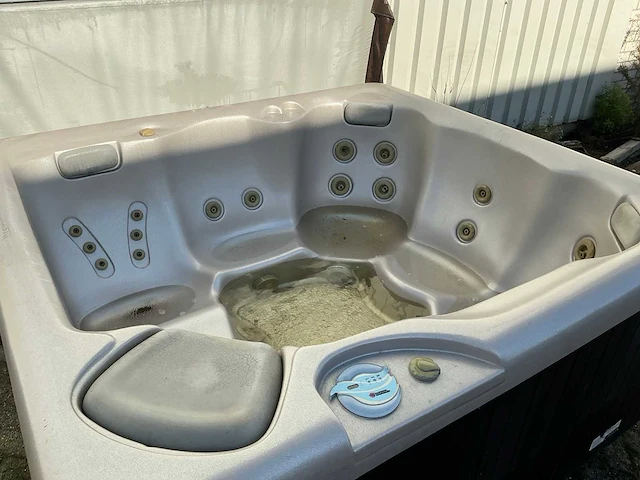 Calefornia cooperage jacuzzi - afbeelding 7 van  8
