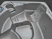 California cooperage 5 persoons jacuzzi en buitenspa - afbeelding 8 van  29