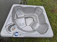 California cooperage 5 persoons jacuzzi en buitenspa - afbeelding 1 van  29