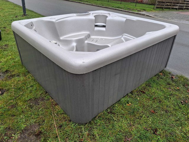 California cooperage 5 persoons jacuzzi en buitenspa - afbeelding 21 van  29