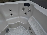 California cooperage 5 persoons jacuzzi en buitenspa - afbeelding 8 van  25