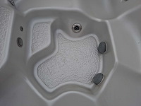 California cooperage 5 persoons jacuzzi en buitenspa - afbeelding 8 van  13