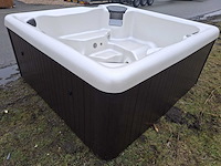 California cooperage 5 persoons jacuzzi en buitenspa - afbeelding 20 van  25