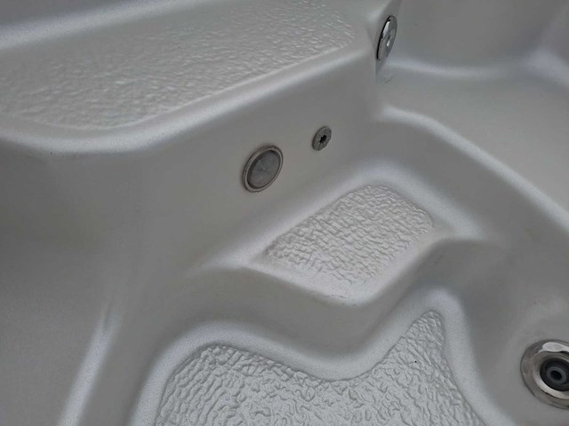 California cooperage 5 persoons jacuzzi en buitenspa - afbeelding 12 van  21