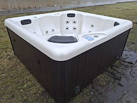 California cooperage 5 persoons jacuzzi en buitenspa - afbeelding 21 van  21