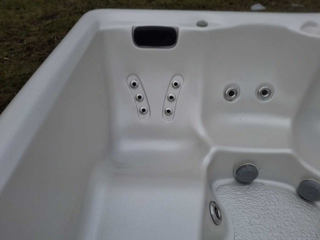 California cooperage 5 persoons jacuzzi en buitenspa - afbeelding 3 van  24