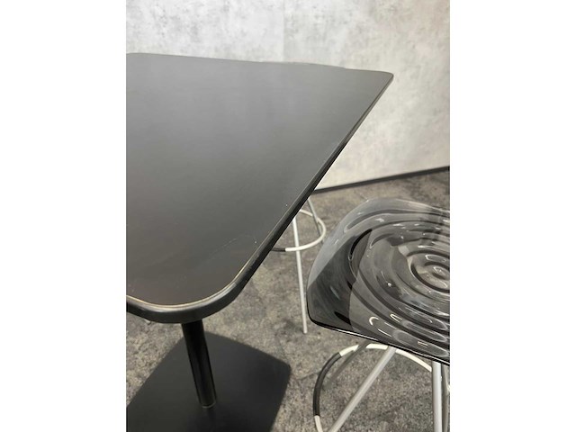 Calligaris l'eau - 4x barkruk met tafel - afbeelding 5 van  11