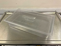 Cambro - gn 1/1-100 - kunststof gastronormbak met deksel (12x) - afbeelding 1 van  1