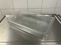 Cambro - gn 1/1-100 - kunststof gastronormbak met deksel (12x) - afbeelding 1 van  1