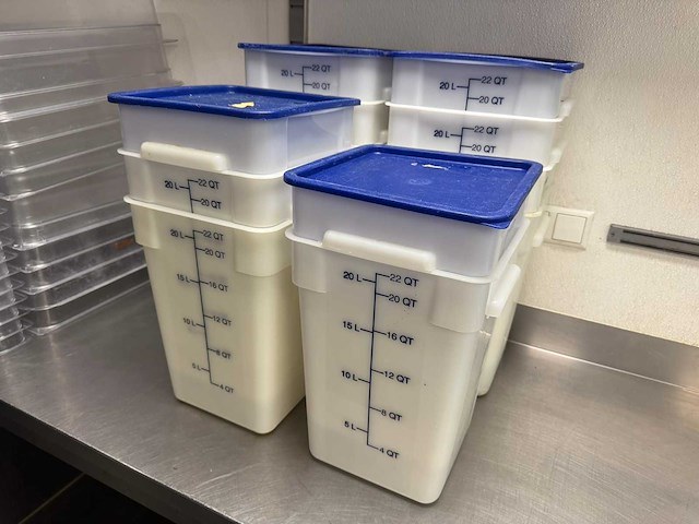 Cambro - kunststof bewaarbak - afbeelding 1 van  3