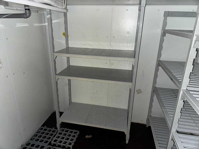 Cambro - kunststof stelling - afbeelding 1 van  4