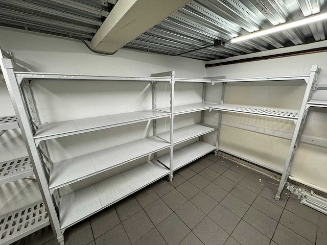 Cambro - kunststof stelling - afbeelding 2 van  8