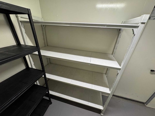 Cambro - kunststof stelling - afbeelding 1 van  5