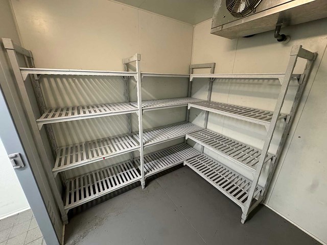 Cambro - kunststof stelling - afbeelding 1 van  4