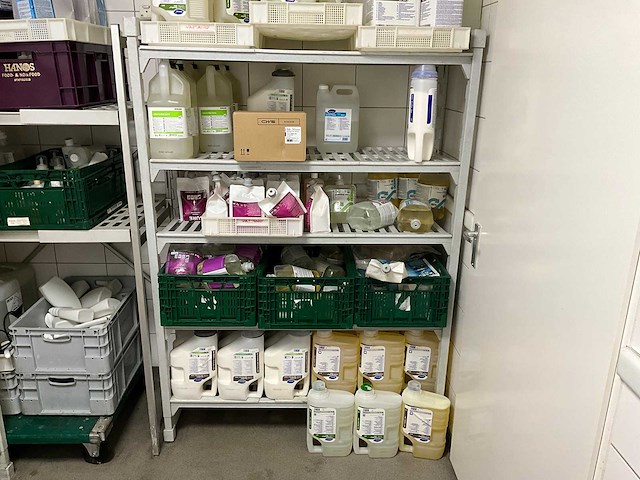 Cambro - kunststof stelling - afbeelding 1 van  4