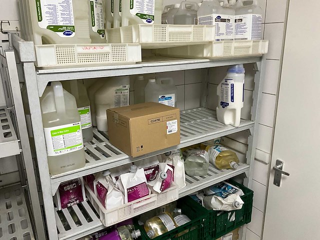 Cambro - kunststof stelling - afbeelding 2 van  4