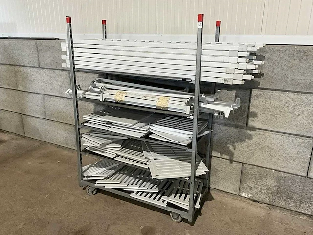 Cambro - kunststof stelling - afbeelding 1 van  5