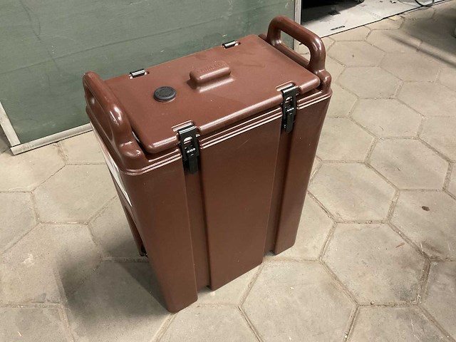 Cambro 18 ltr insulated camtainer (2x) - afbeelding 1 van  6