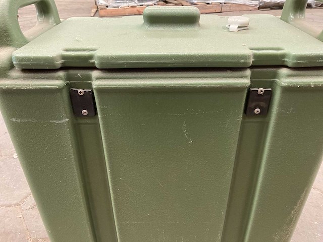 Cambro drankcontainer - afbeelding 3 van  7