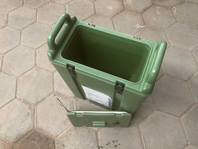 Cambro drink dispenser - afbeelding 6 van  6