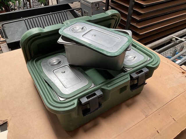 Cambro food transporter (2x) - afbeelding 3 van  3