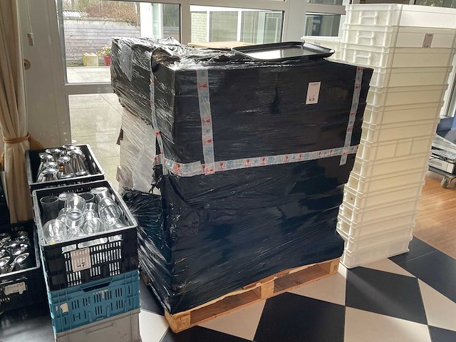 Cambro partij dienbladen - afbeelding 1 van  2