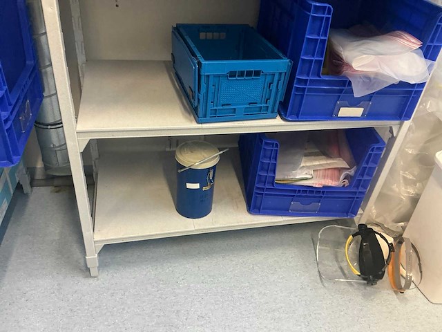Cambro planken met inhoud (2x) - afbeelding 4 van  11