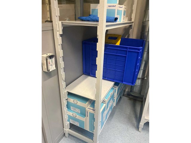Cambro planken met inhoud (2x) - afbeelding 10 van  11