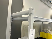 Cambro shelving met inhoud - afbeelding 3 van  9