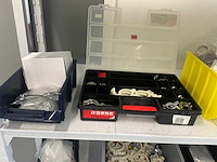 Cambro shelving met inhoud - afbeelding 4 van  9