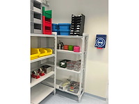 Cambro shelving met inhoud - afbeelding 7 van  12