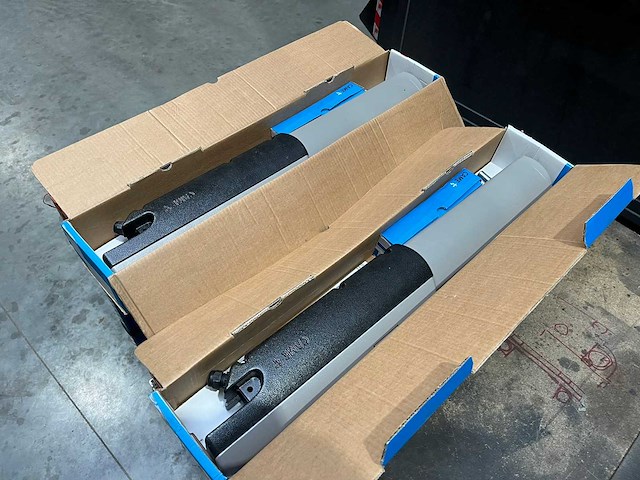 Came ati draaipoort motor overige lichttechniek (2x) - afbeelding 1 van  4