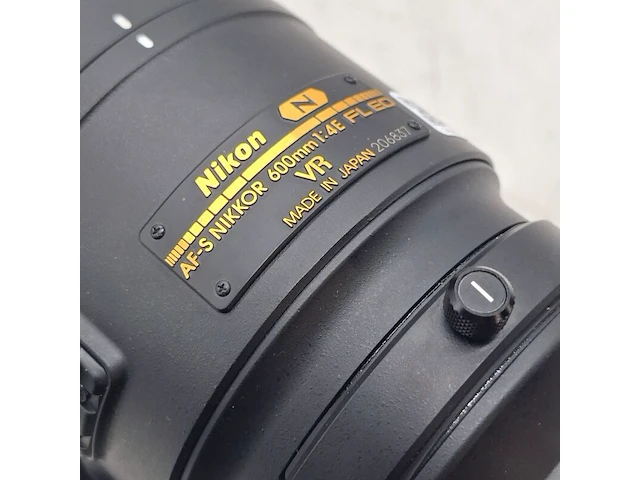Camera lens, nikkon, af-s nikkor 600mm 1:4e fl ed vr - afbeelding 7 van  10