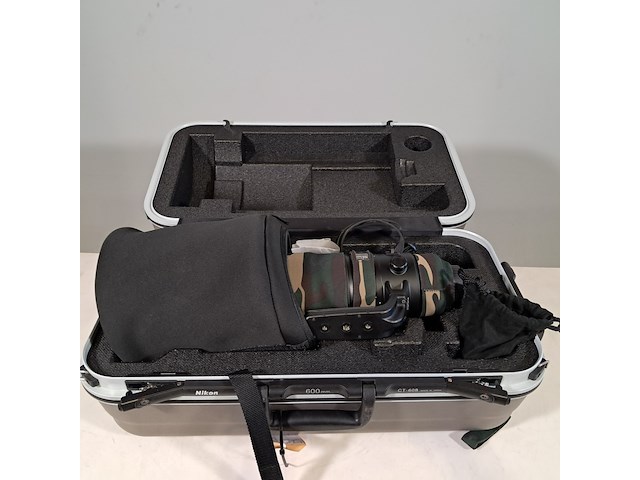Camera lens, nikon, af-s nikkor 600mm 1:4e fl ed vr - afbeelding 9 van  9