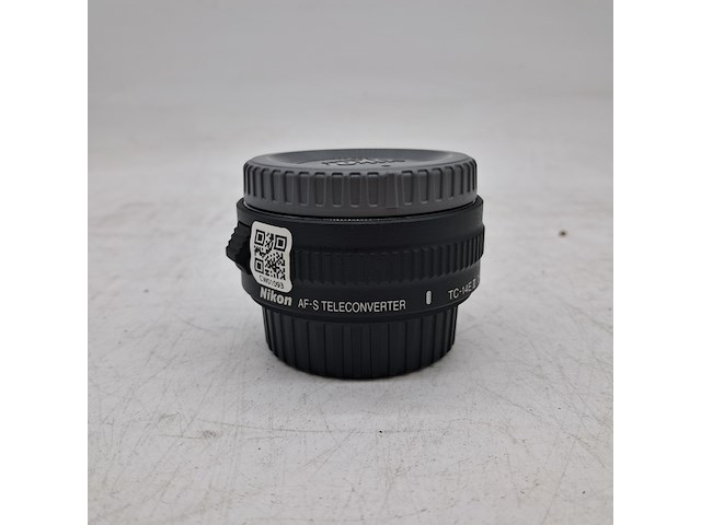 Camera lens, nikon, af-s nikkor 600mm 1:4e fl ed vr - afbeelding 8 van  10