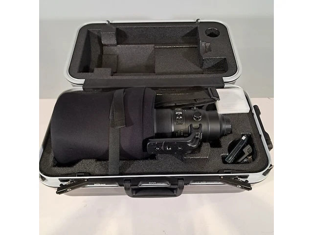 Camera lens, nikon, af-s nikkor 600mm 1:4e fl ed vr - afbeelding 8 van  9