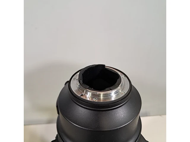 Camera lens, nikon, af-s nikkor 600mm 1:4e fl ed vr - afbeelding 10 van  10