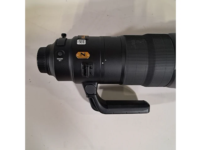 Camera lens, nikon, af-s nikkor 600mm 1:4e fl ed vr - afbeelding 10 van  11