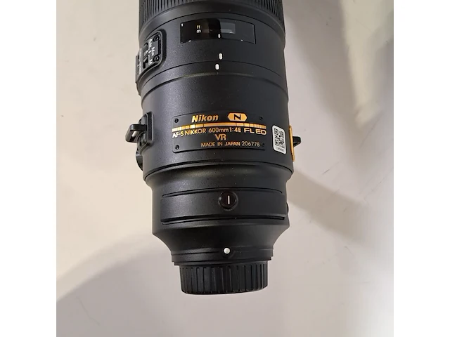 Camera lens, nikon, af-s nikkor 600mm 1:4e fl ed vr - afbeelding 9 van  11