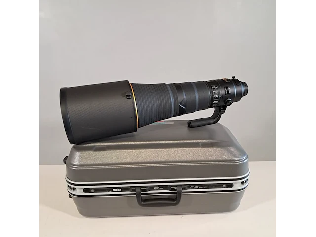 Camera lens, nikon, af-s nikkor 600mm 1:4e fl ed vr - afbeelding 1 van  10